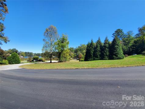 62 Oscelake Way Hendersonville NC 28739