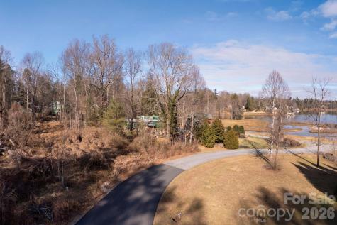 62 Oscelake Way Hendersonville NC 28739