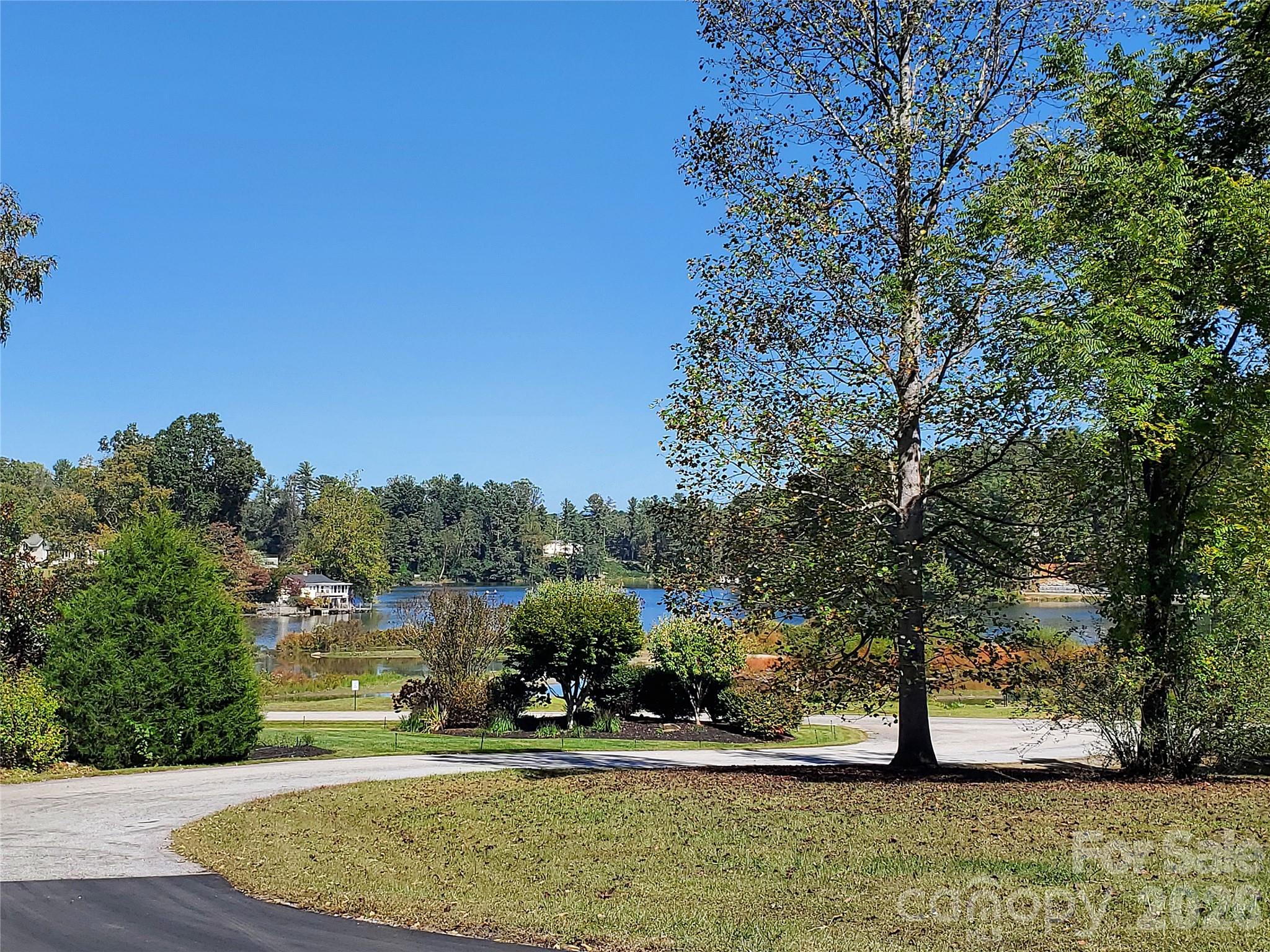 62 Oscelake Way Hendersonville NC 28739