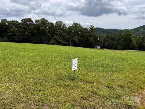 125 Grace Estates Drive Marion NC 28752