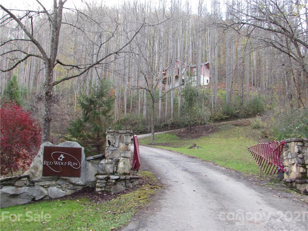 E- 19 Red Wolf Run Mars Hill NC 28754
