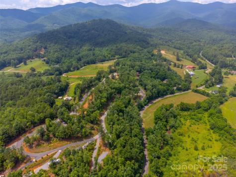 9999 Kimberly Lane Franklin NC 28734