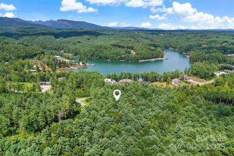 365 Peninsula Reserve Road Nebo NC 28761