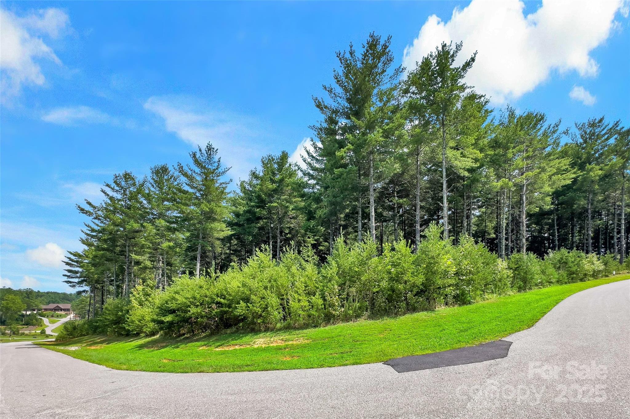 365 Peninsula Reserve Road Nebo NC 28761