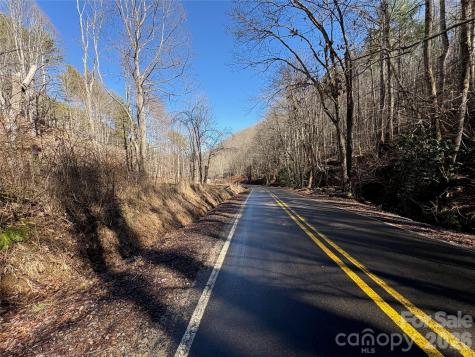 9999 Bee Log Road Burnsville NC 28714