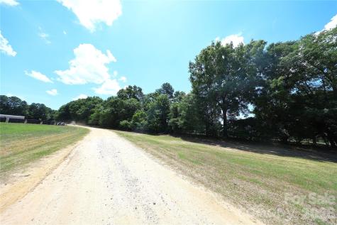 2121 Whitetail Road Blackville SC 29817