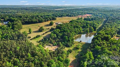 1504 Cedar Pines Lake Road Lancaster SC 29720