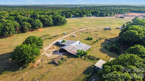 1504 Cedar Pines Lake Road Lancaster SC 29720