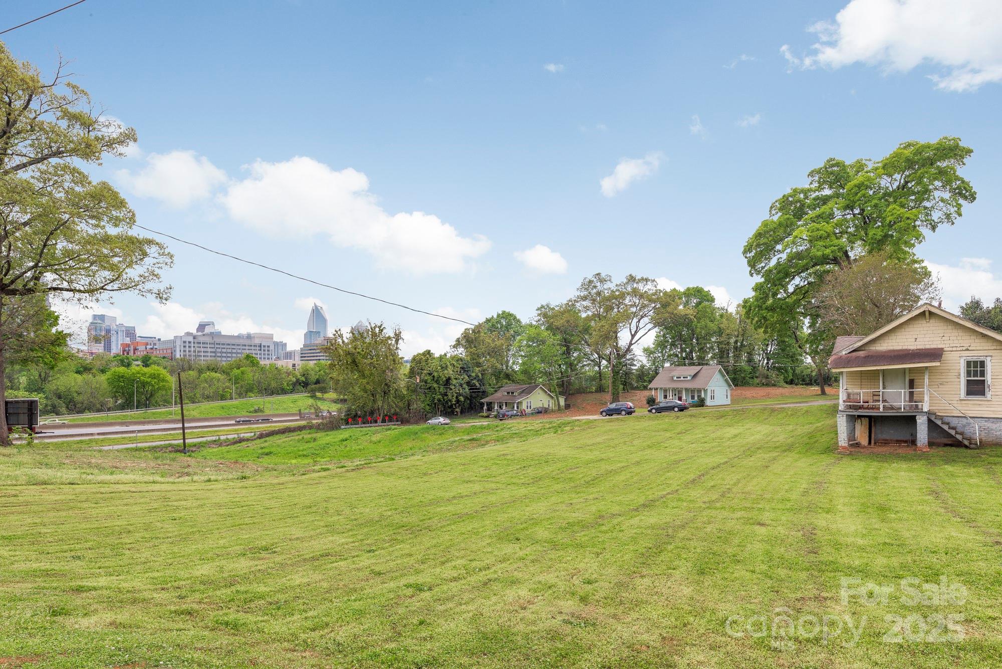1326 W 6th Street Charlotte NC 28216