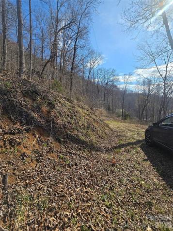 32 Black Mountain Road Cullowhee NC 28723
