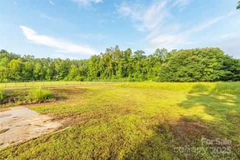 99999 Dale Street Hendersonville NC 28792