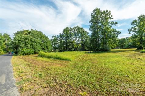 99999 Dale Street Hendersonville NC 28792