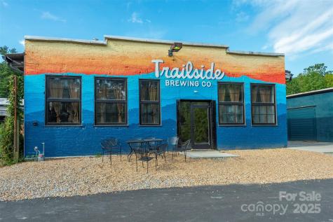 99999 Dale Street Hendersonville NC 28792
