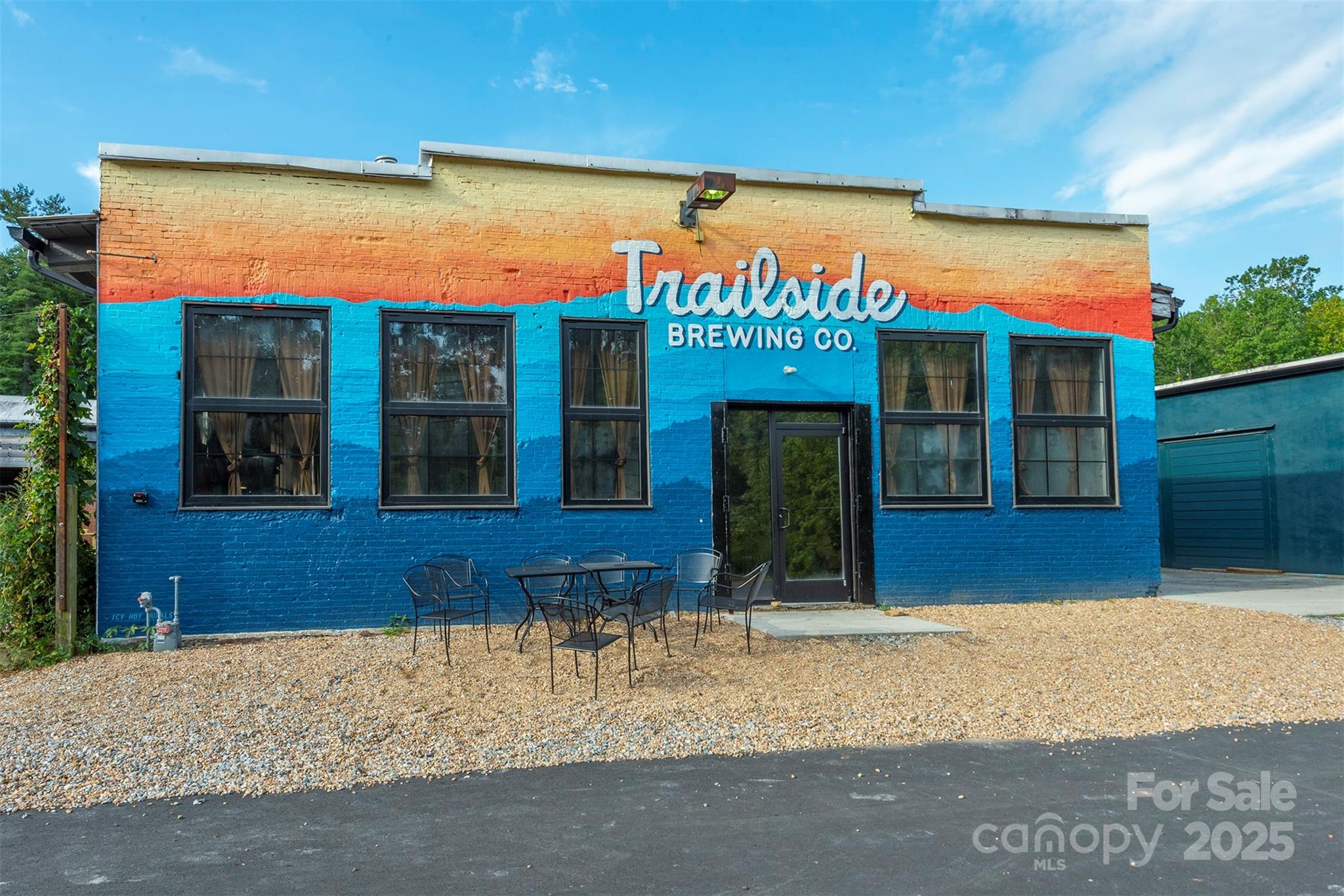 99999 Dale Street Hendersonville NC 28792