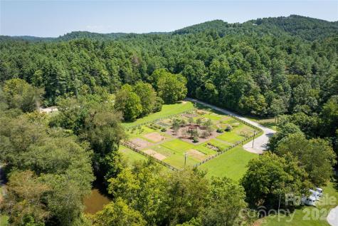 1029 River Club Ridge Lenoir NC 28645