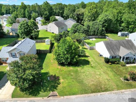 743 Victory Gallop Avenue Clover SC 29710