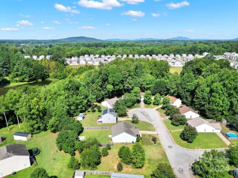 743 Victory Gallop Avenue Clover SC 29710