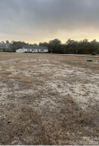 108 Clara Crossroad Harkers Island NC 28531