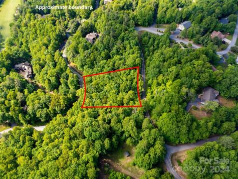 166 Chattooga Run Hendersonville NC 28739
