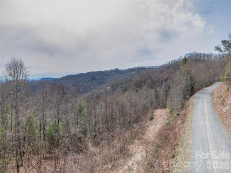 000 Sigogglin Road Waynesville NC 28786