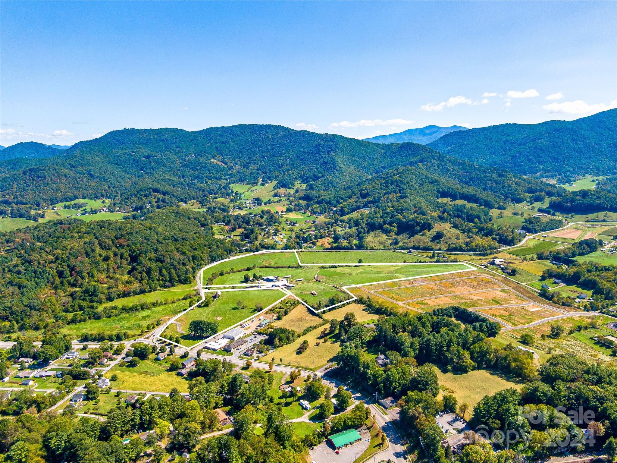 40 Ratcliff Cove Road Waynesville NC 28786