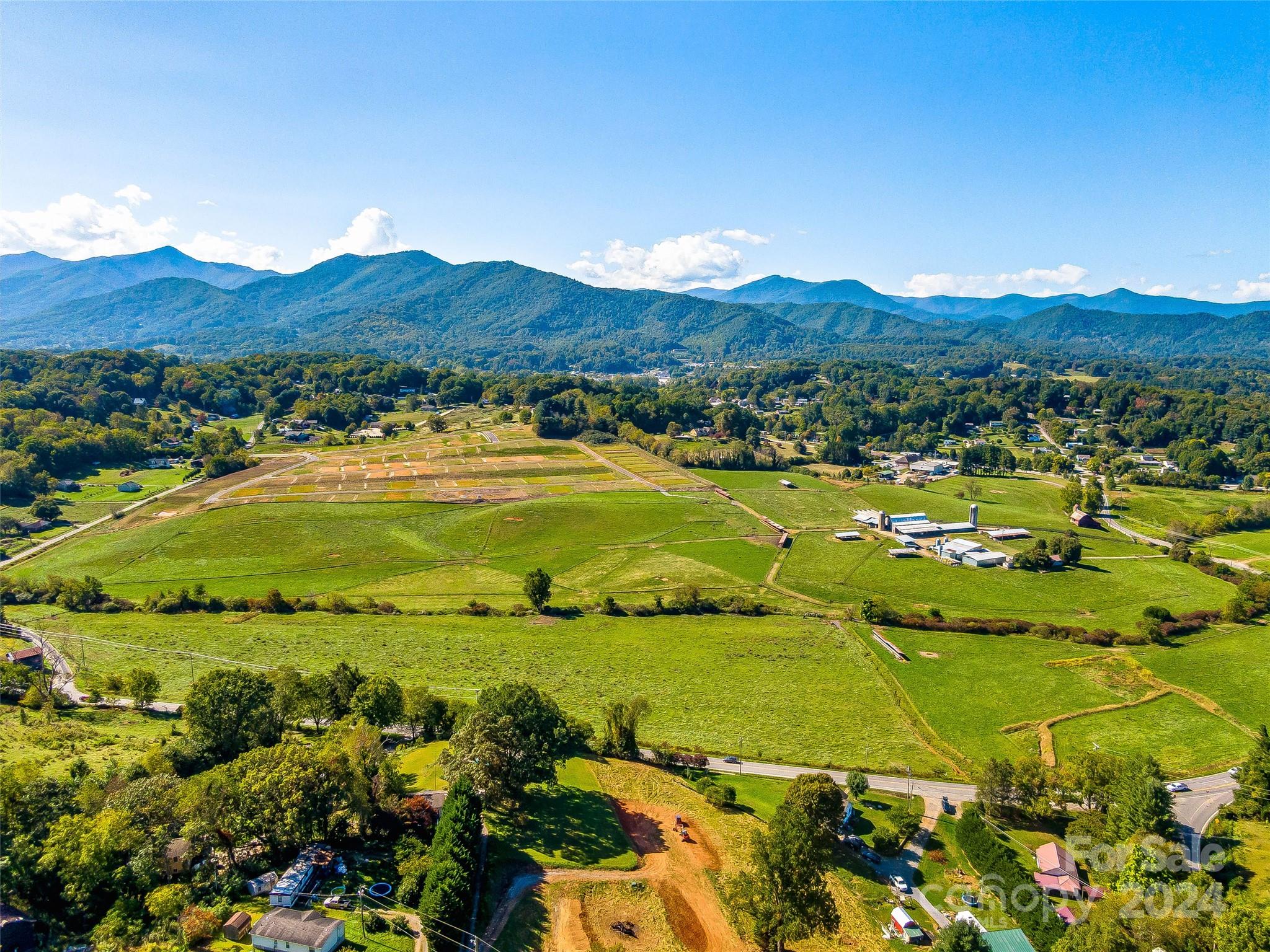 40 Ratcliff Cove Road Waynesville NC 28786