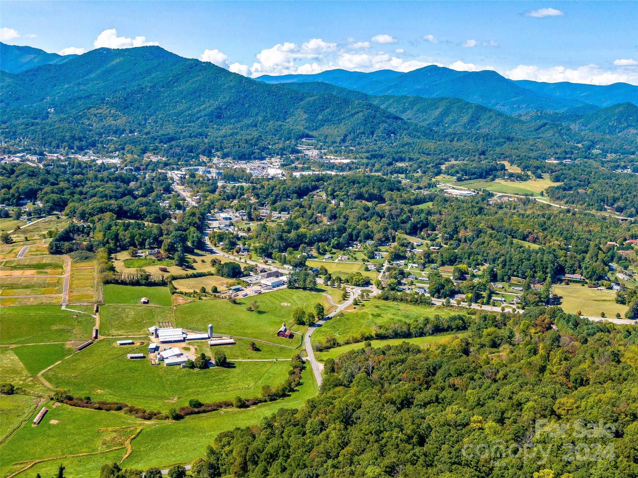 40 Ratcliff Cove Road Waynesville NC 28786