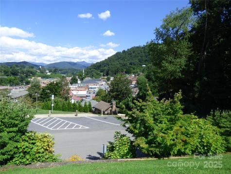 000 Ridgeway Street Sylva NC 28779