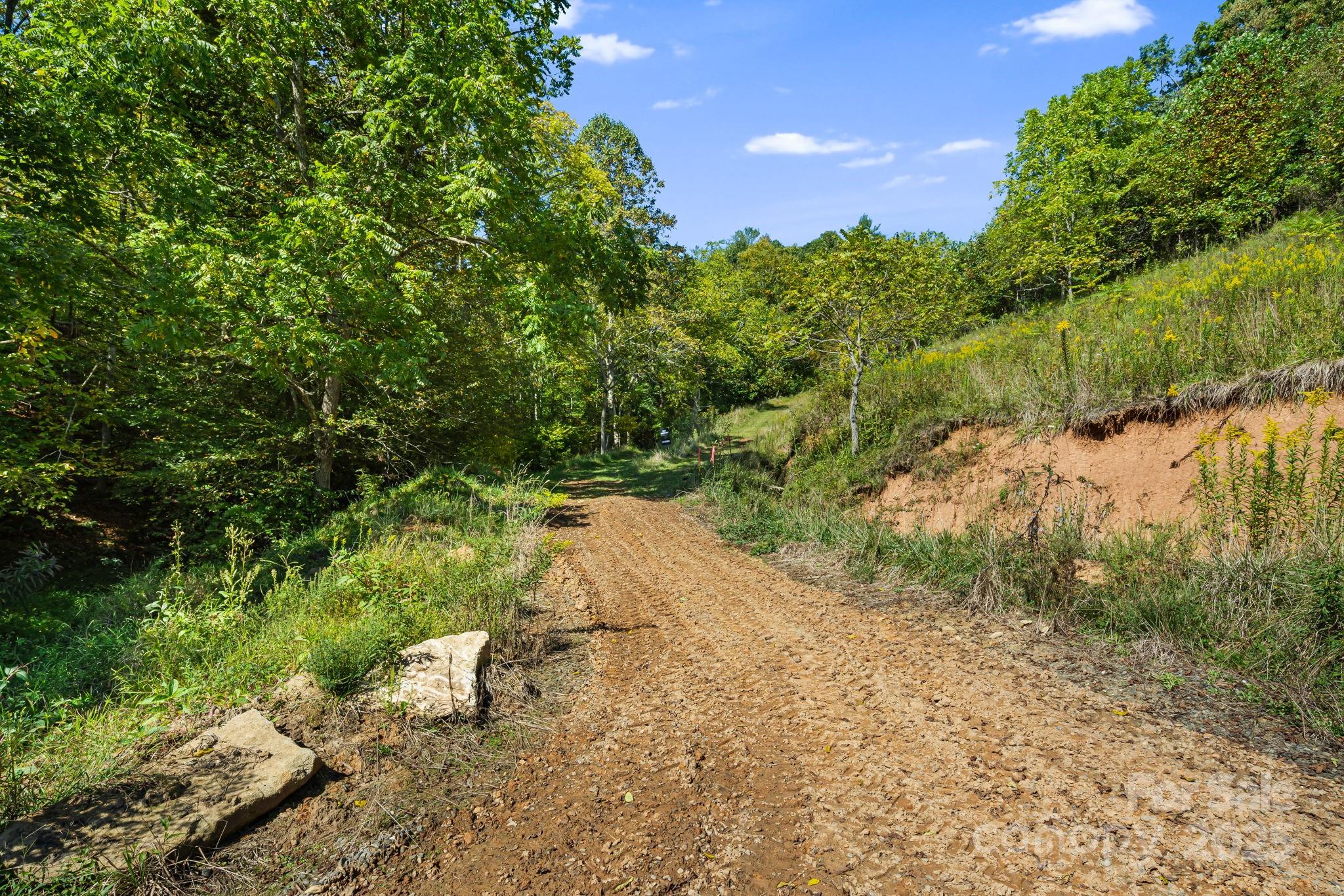 000 Maney Branch Road Burnsville NC 28714