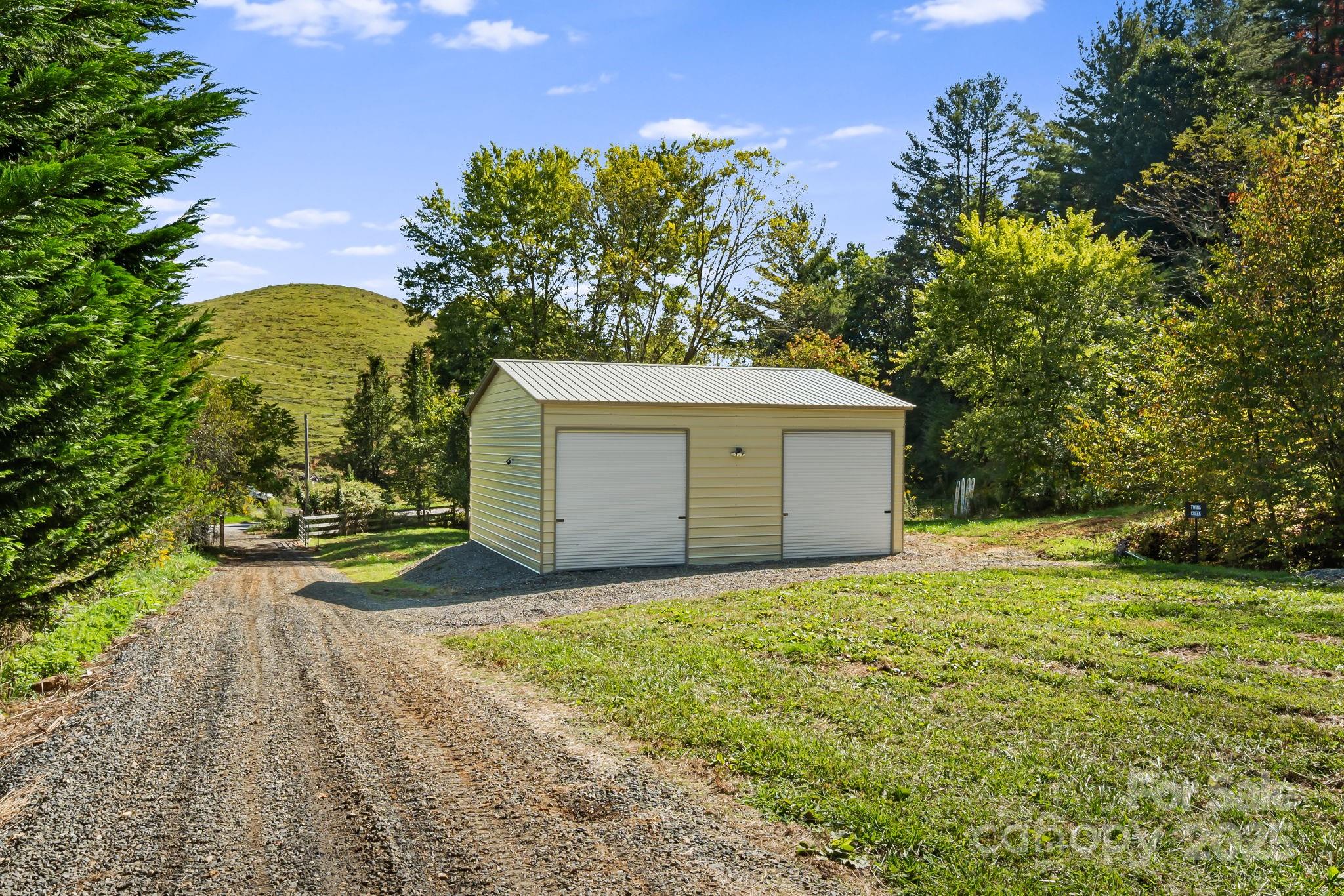 000 Maney Branch Road Burnsville NC 28714