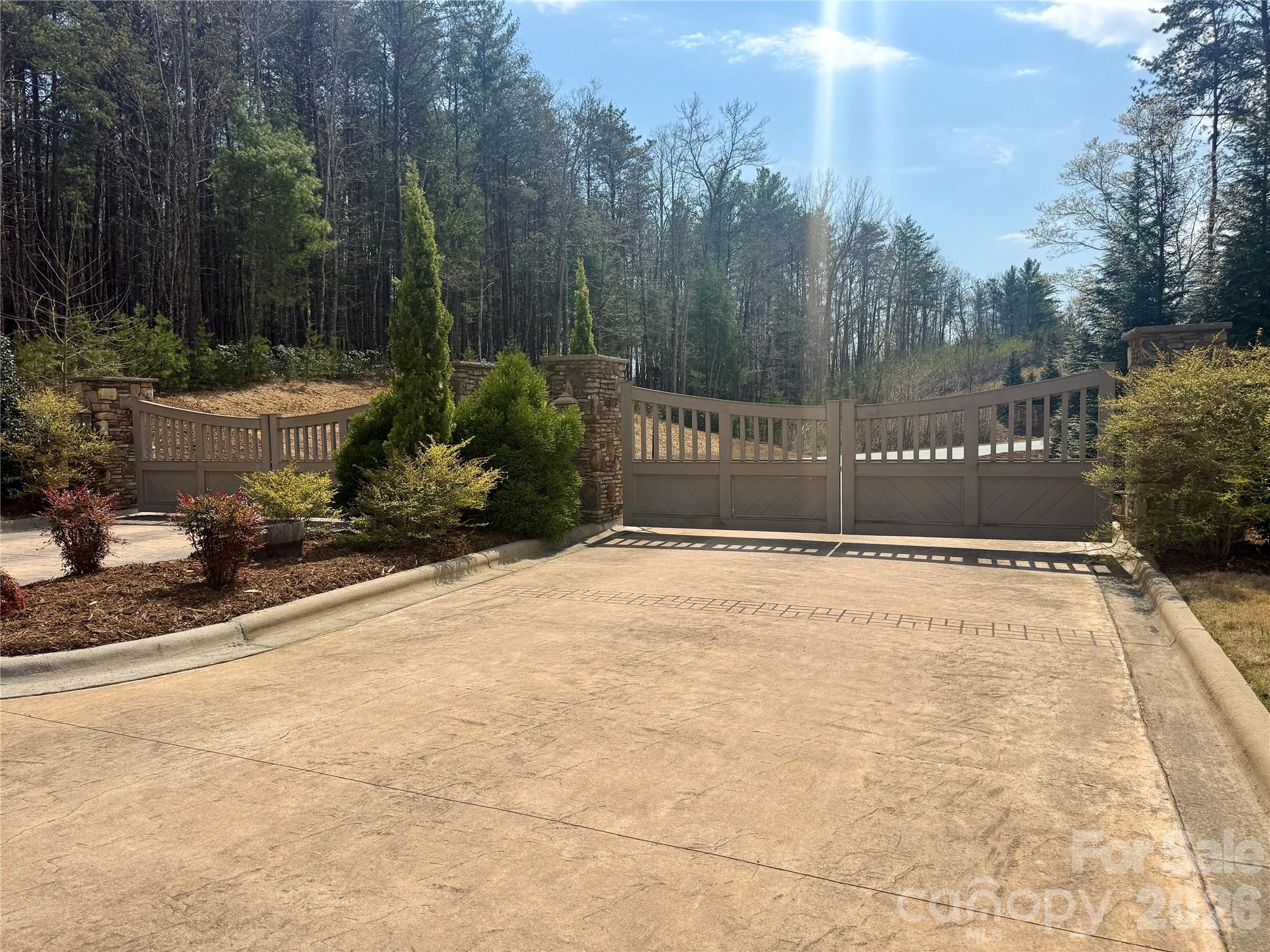 2494 Ivy Rays Way Nebo NC 28761