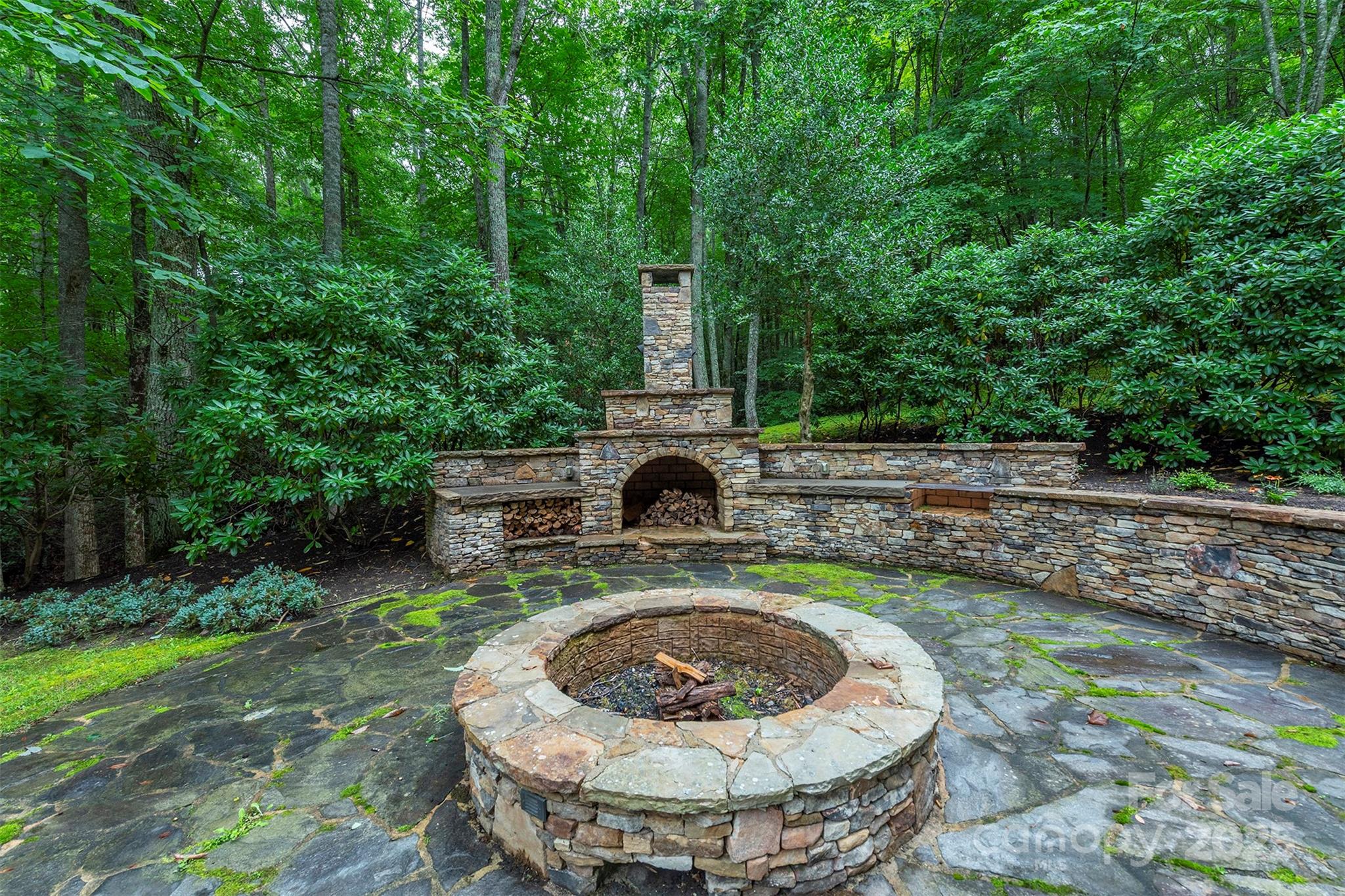 25 Hickory Springs Road Burnsville NC 28714