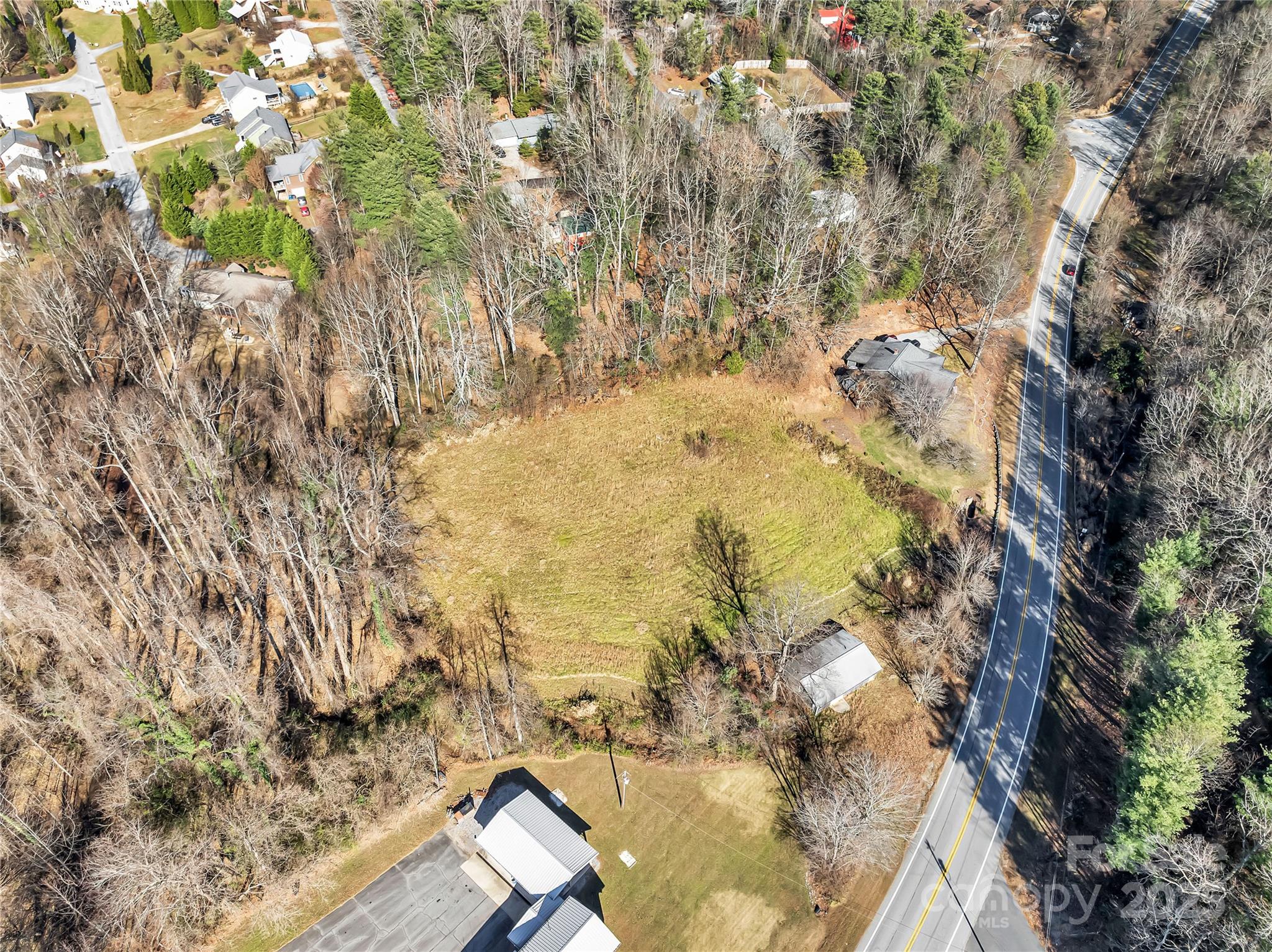 283 Ozone Drive Saluda NC 28773