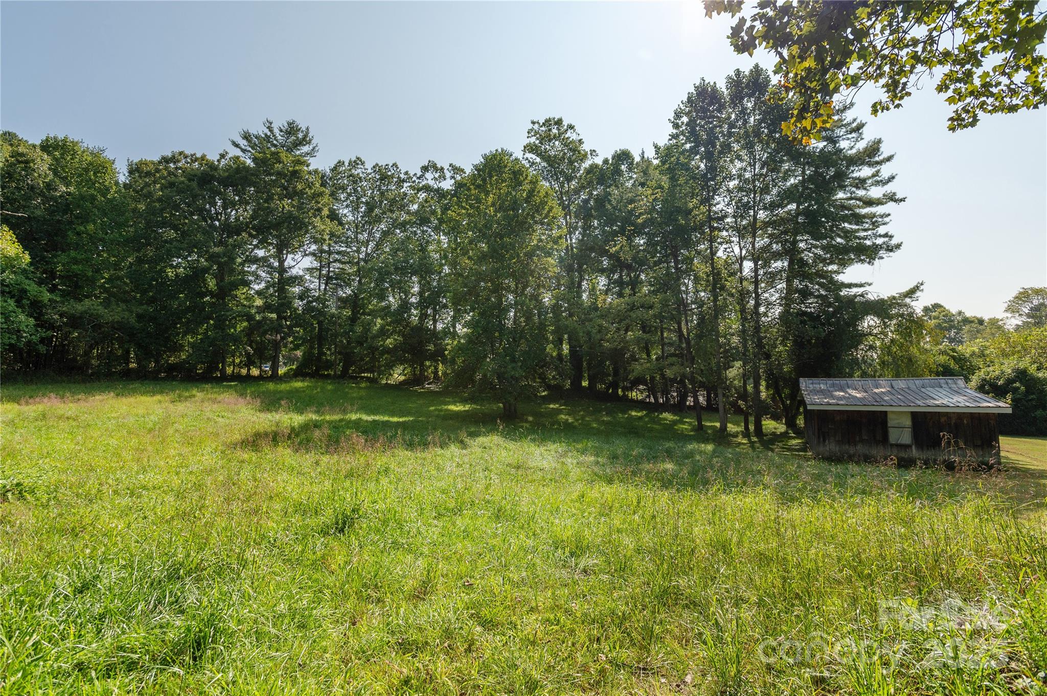 1925-A Windsor Drive Laurel Park NC 28739