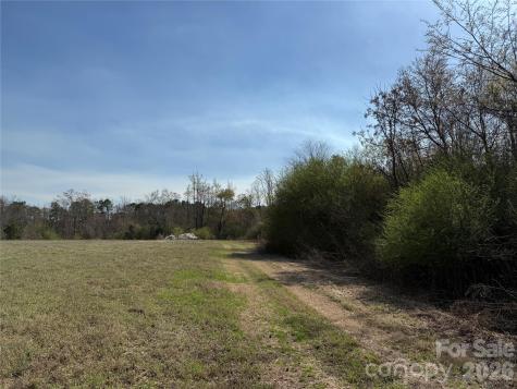 300 Mccall Road Ellerbe NC 28338