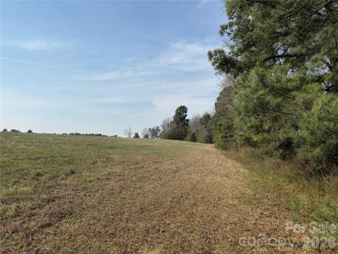 300 Mccall Road Ellerbe NC 28338