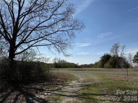 300 Mccall Road Ellerbe NC 28338