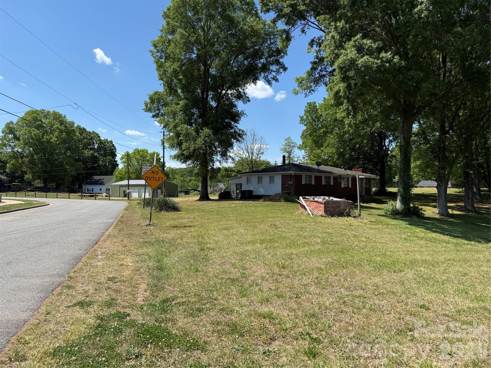 4221 Davidson Highway Concord NC 28027