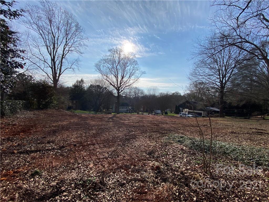 2310 Thornridge Road Charlotte NC 28226
