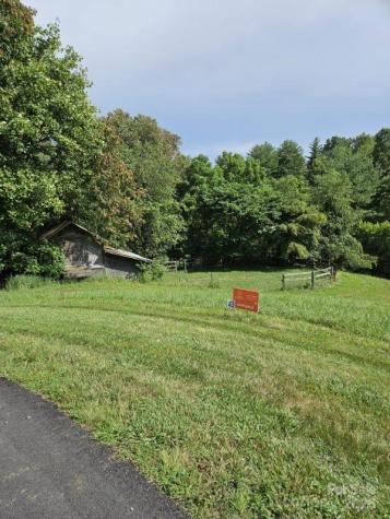 9999 Settlers Trail Mars Hill NC 28754