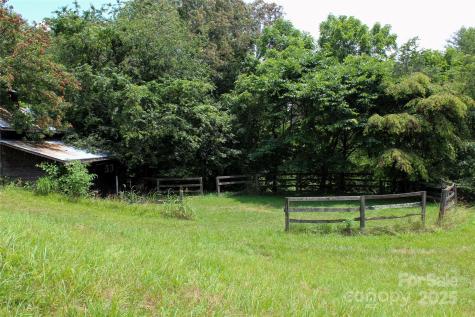 9999 Settlers Trail Mars Hill NC 28754