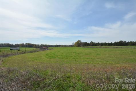 2431 Mccraw Road Mooresboro NC 28114
