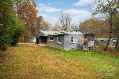 226 Mount Allen Heights Black Mountain NC 28711