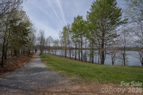 103 Big Tree Way Nebo NC 28761