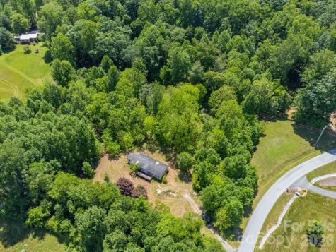 27 Shep Drive Mills River NC 29759