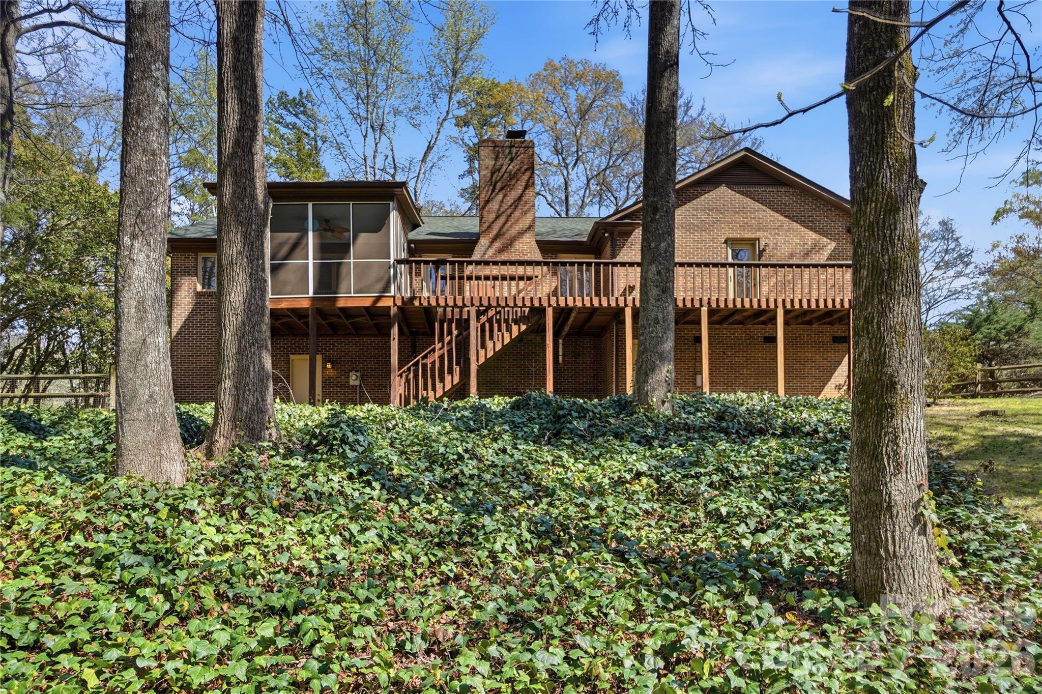 534 Aldeborough Lane Charlotte NC 28270