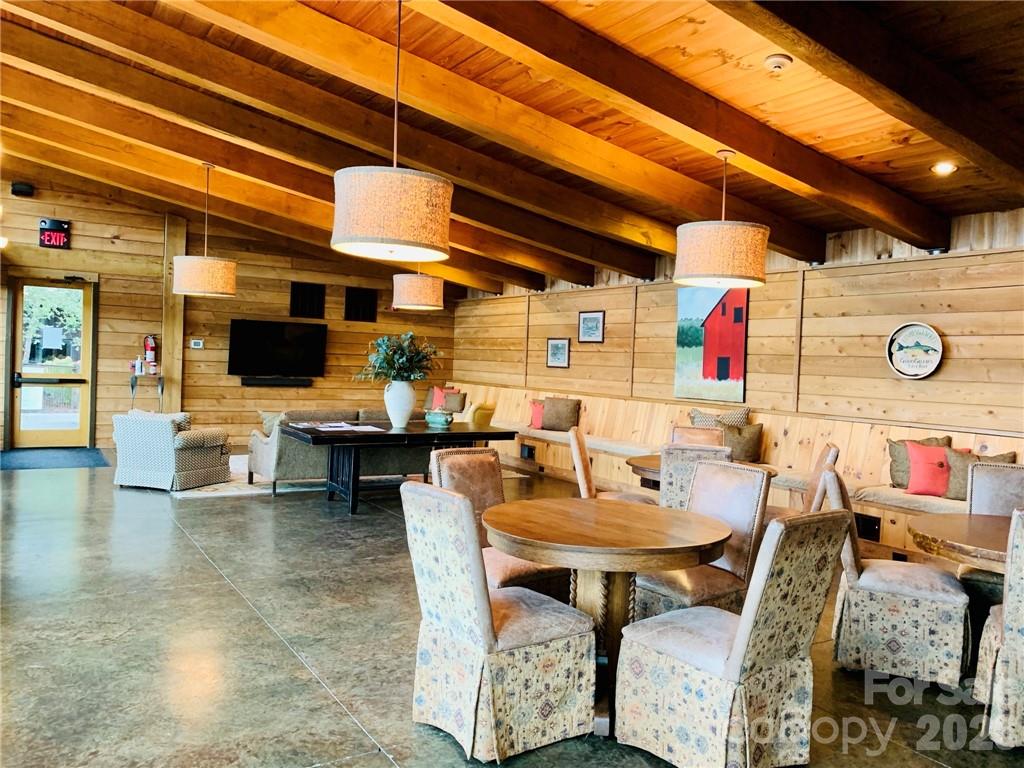 75 Wild Turkey Loop Marshall NC 28753