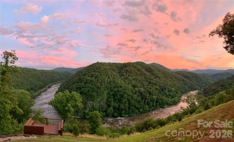 75 Wild Turkey Loop Marshall NC 28753