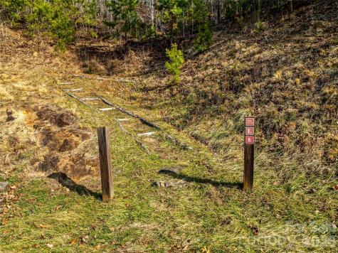 75 Wild Turkey Loop Marshall NC 28753