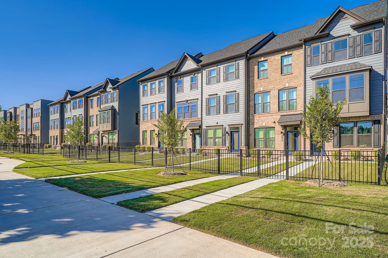 2908 L D Parker Drive Charlotte NC 28206